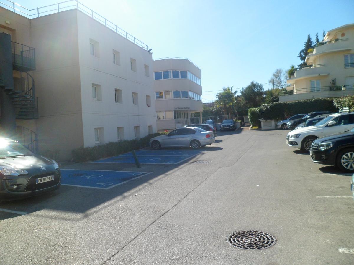 Hotelf1 Villeneuve Loubet Luaran gambar